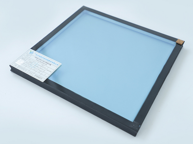 K&iacute;nh c&aacute;ch nhiệt