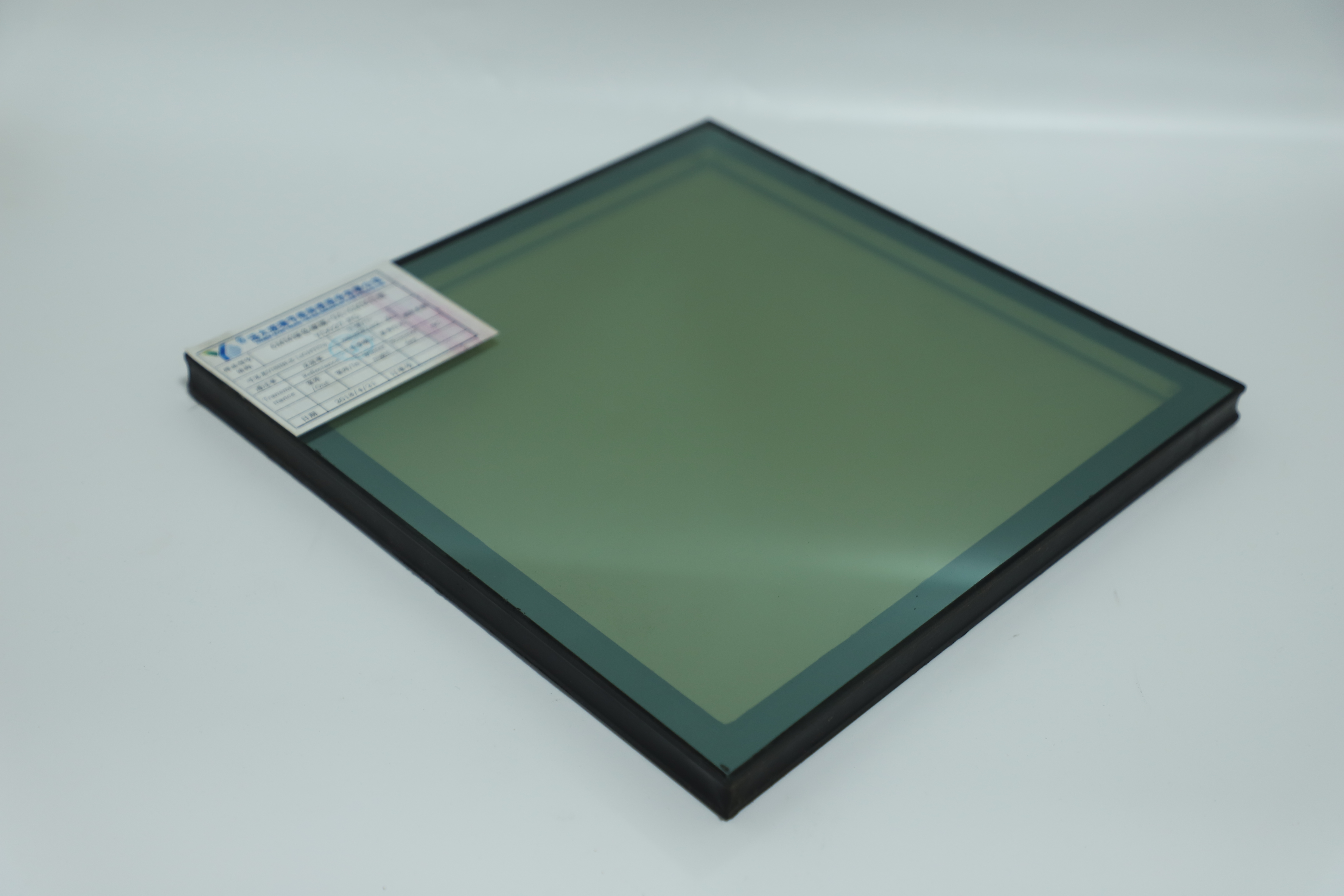 K&iacute;nh c&aacute;ch nhiệt